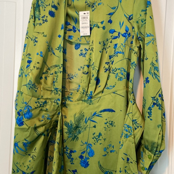 Dress - Picture 4 of 5